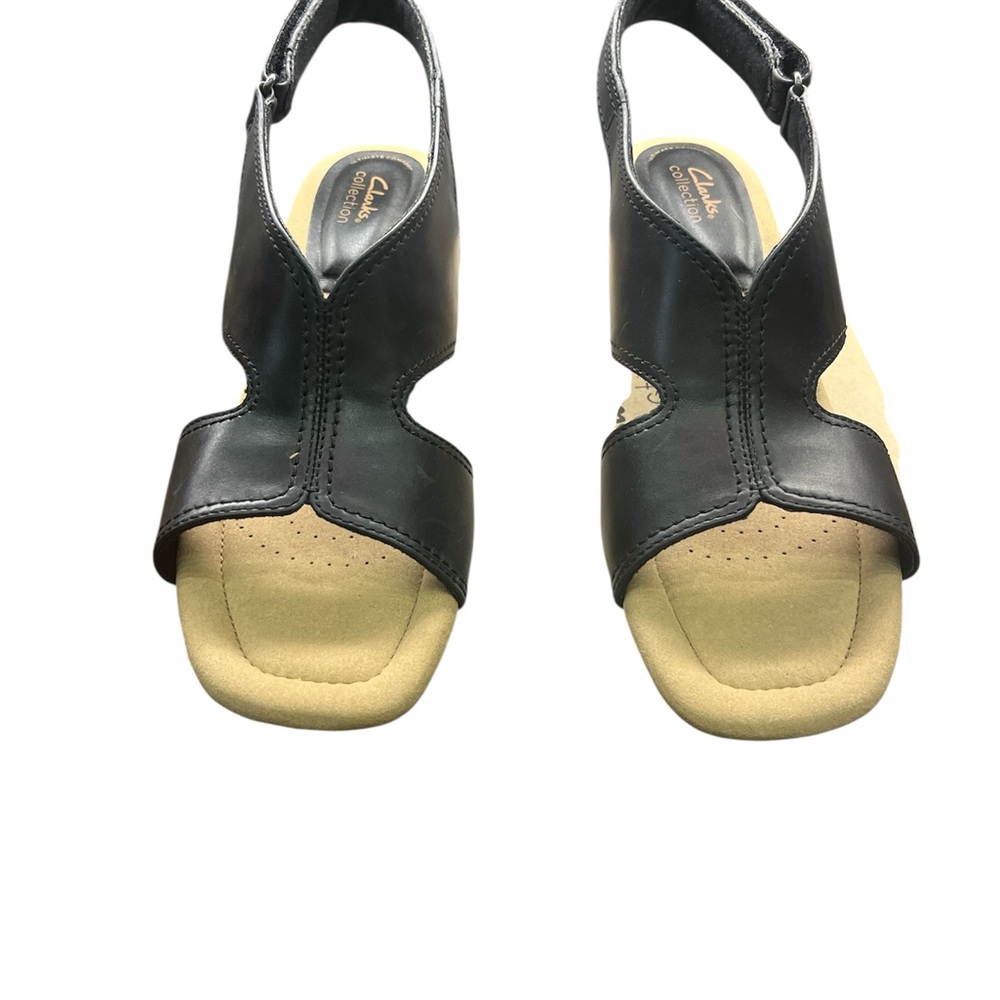 Clarks Black and Tan Sandals with Classic Slip-On Design Women’s Size 10